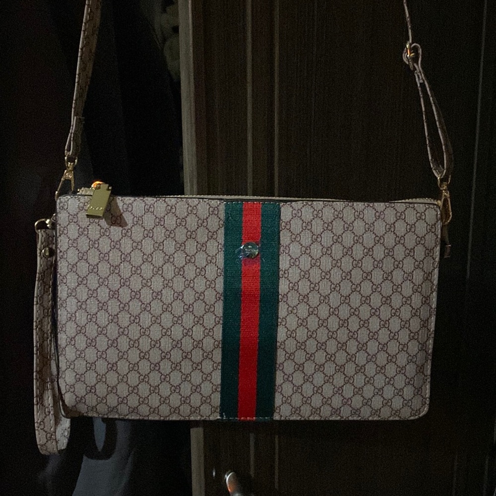 wrislet bag